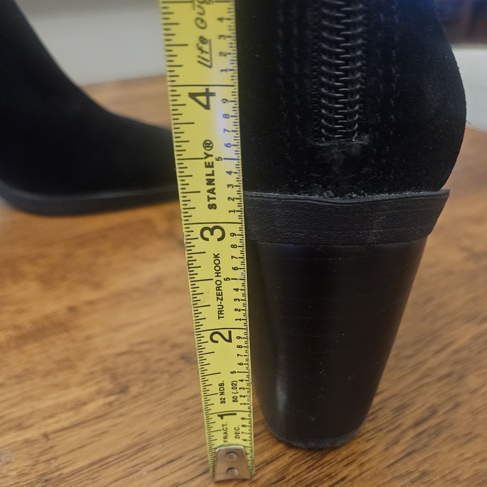 Vince Camuto Bibestie Black Leather Ankle Boots - Picture 6 of 7